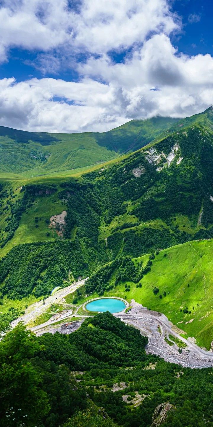 Valley Road and Turquoise Pool