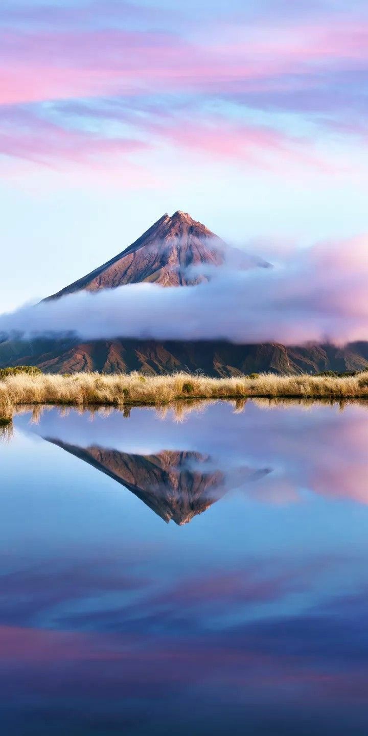 Volcano Mirror Lake
